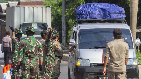 denda-rp-100-juta-untuk-pemudik-nekat-jadi-berlaku-hari-ini