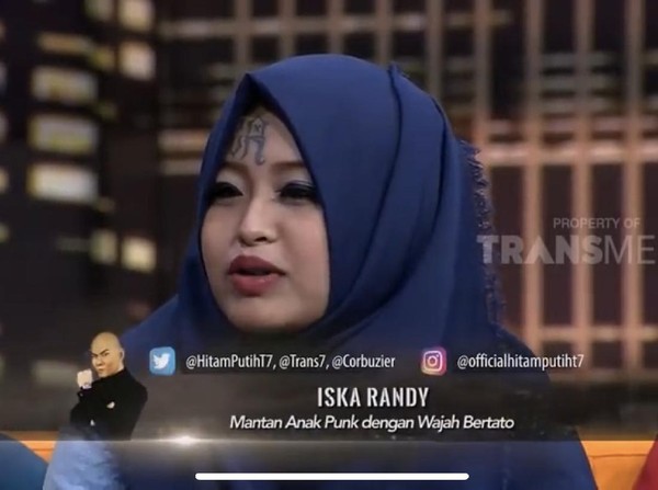 Kisah Hijrah Wanita dengan Tato Neraka di Wajah, Tiba-tiba Dapat Hidayah
