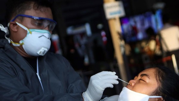 mutasi-virus-corona-disebut-makin-melemah-sinyal-wabah-segera-berakhir