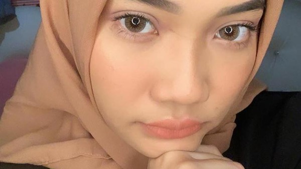 Cindy Caroline Tegaskan Mualaf Tanpa Pengaruh dari Teman Ataupun Pacar