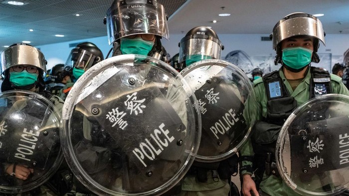 ditembak-polisi-hong-kong-demonstran-mahasiswa-malah-divonis-bersalah