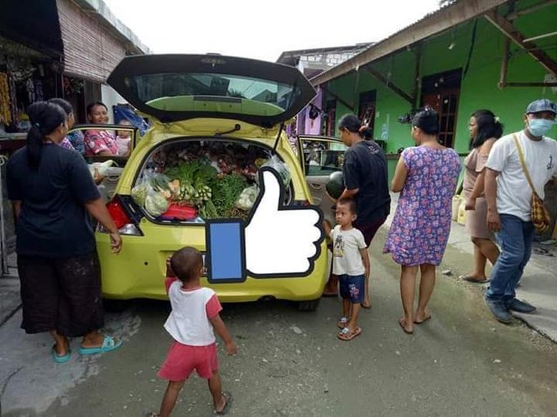 Gak Usah Pamer Kalo Baru Punya Mobil Brio, Di Papua Mobil Ini Dijadiin Gerobak Sayur!