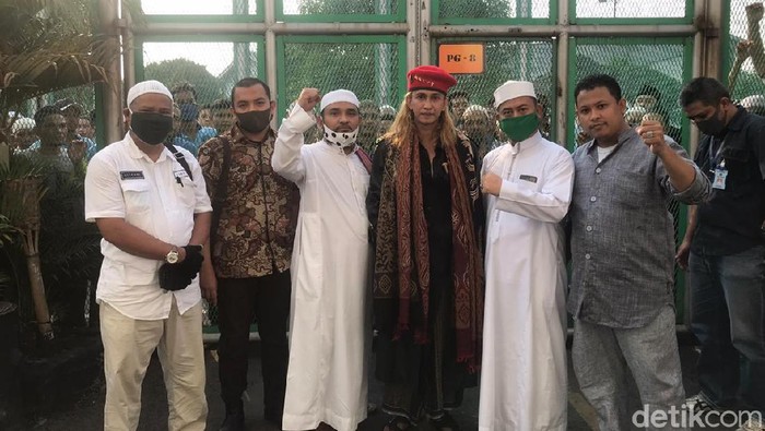 Baru Jalani Setengah Masa Tahanan, Habib Bahar bin Smith Bebas