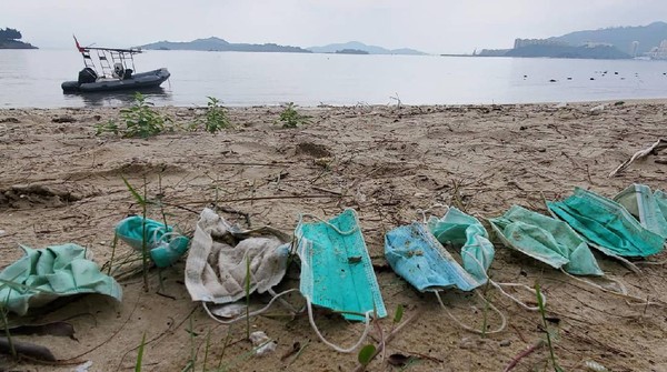 Parah! Ada Sekitar 1,56 Milyar Sampah Masker Dan Sarung Tangan Sekali Pakai Di Lautan