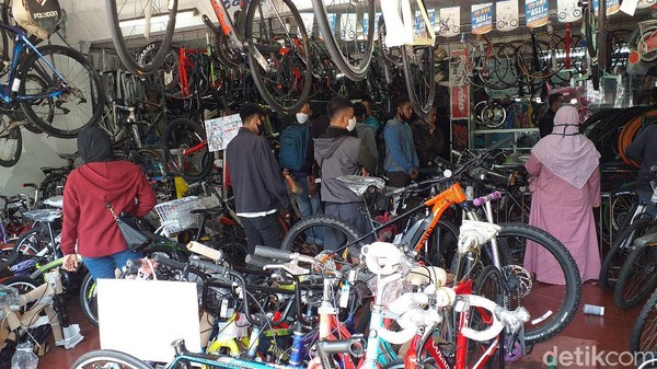 Harga Sepeda Ambyar, Tren Gowes Memudar?