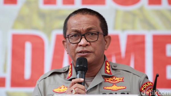 Pengacara Minta Surat Panggilan, Polisi: Kami Akan Tangkap Rizieq!