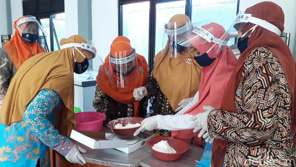 Makin Islami, Kini Muncul Klepon 'Hijrah' Isi Kurma Buatan Santri Pesantren