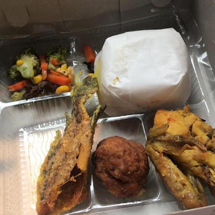 Ini Menu Makanan Pasien COVID-19 di Wisma Atlet