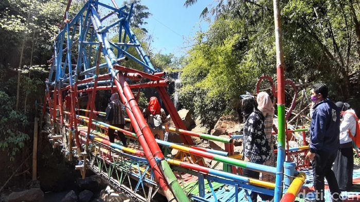 &#91;Coc Reg. Semarang&#93; Kisah Gamelan Mistis di Curug Gending Asmoro