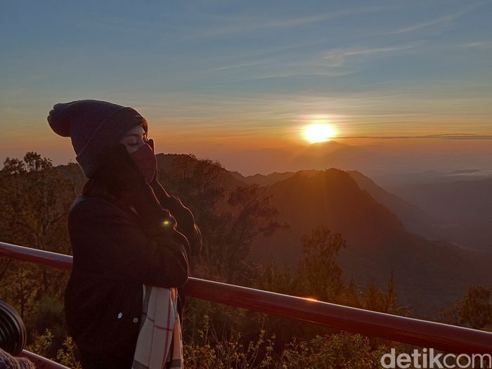 &#91;Coc Reg. Bromo&#93; Menjemput Matahari di Penanjakan Bromo 1, Indah Sekali