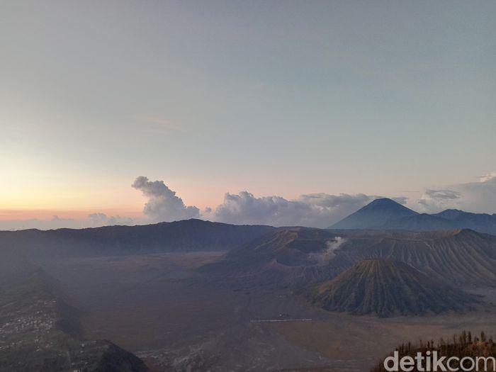 &#91;Coc Reg. Bromo&#93; Menjemput Matahari di Penanjakan Bromo 1, Indah Sekali