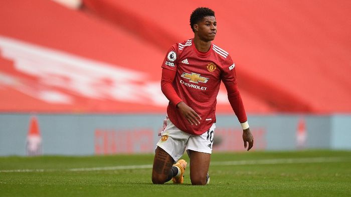 MU dan Liverpool Kompak Banget... Sama-sama Dibantai Lawan