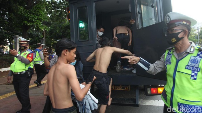  Terungkap 'Undangan' Demo di Balik Penangkapan Puluhan Pelajar 