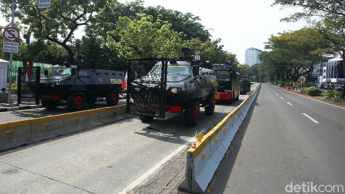 BEM SI Demo Omnibus Law Siang Ini, Kumpul Massa Dipusatkan di Patung Kuda