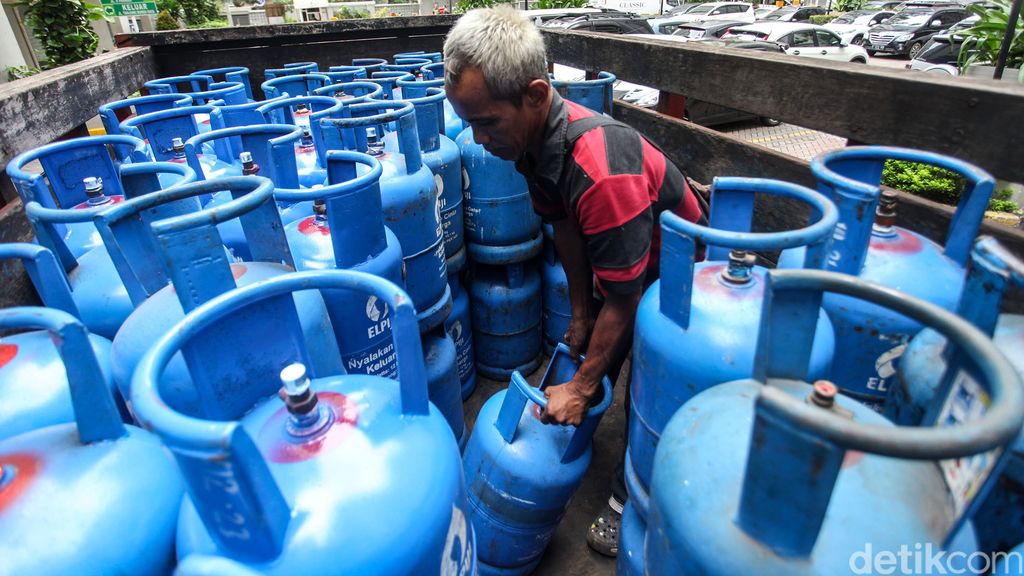 Emak-emak Jangan Panik! Harga LPG Naik Mengikuti Harga Minyak Goreng dan Telor