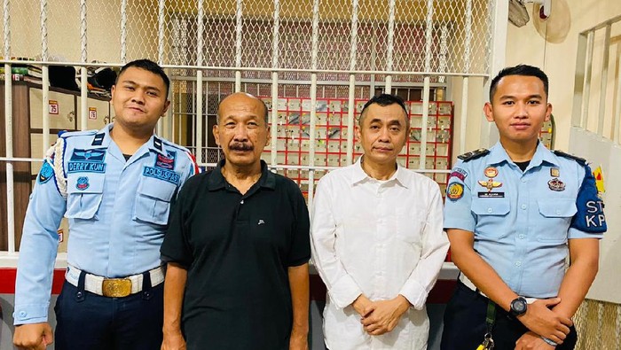 Petinggi Sunda Empire Raden Rangga Sasana dan Nasri Banks Bebas