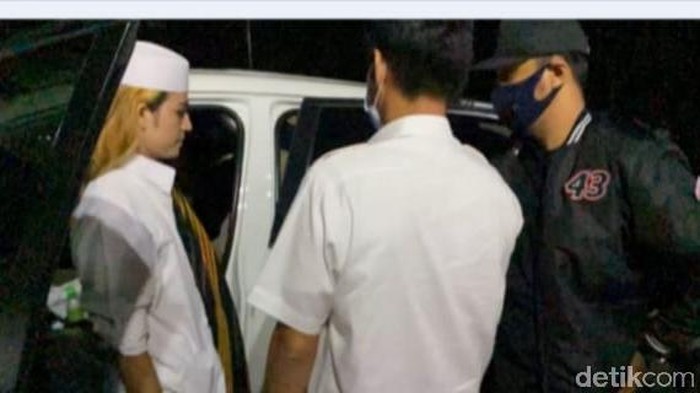 Pelaku Seruan Awal Azan 'Hayya Alal Jihad' Bernama Rehan Al Qadri