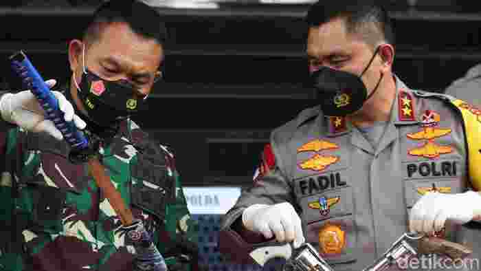 Ini Dia Senjata Api Pendukung HRS yang Serang Polisi