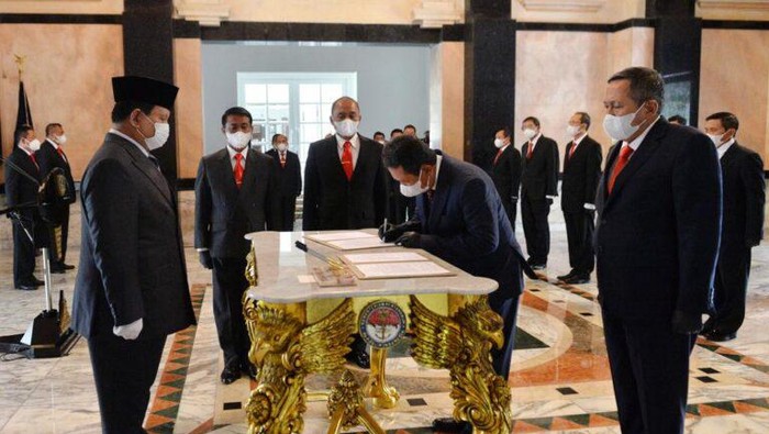Prabowo Lantik Suryo Prabowo Jadi Ketua Pelaksana Komite Industri Pertahanan