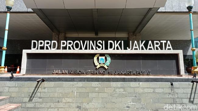 Anggaran Baju Baru DPRD DKI Rp 1,7 Miliar, Per Anggota Rp 16 Juta