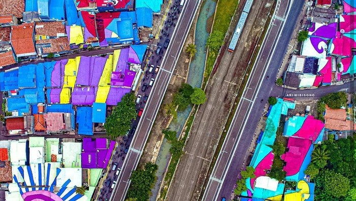 Polemik ATAP RUMAH WARNA-WARNI Bikin Pemprov DKI Dibanjiri KRITIK