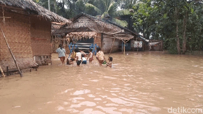 coc-reg-banten-kulon-banjir-di-pandeglang-banten-meluas-7-kecamatan-terdampak
