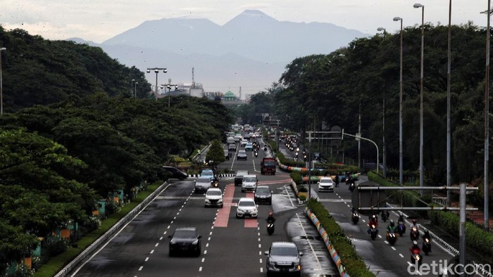 anies-pandemi-covid-19-beri-kesempatan-jakarta-kampanyekan-proyek-langit-biru