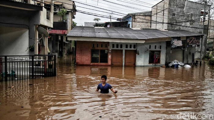 Cipinang Melayu Banjir Lagi Usai Dibanggakan Anies, Wagub: Curah Hujan Tinggi 