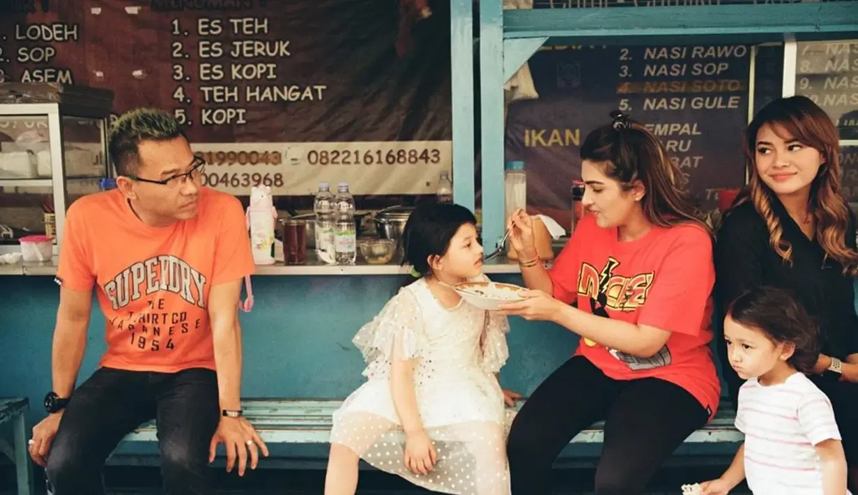 Ketika Keluarga 2 Diva & Youtuber Ternama Indonesia Bersatu
