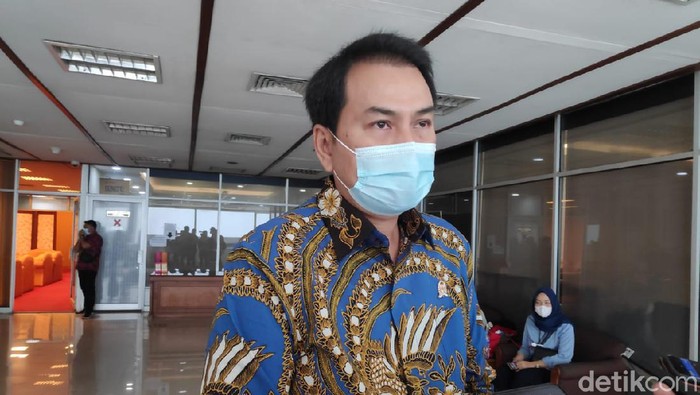 Kenalkan Penyidik KPK-Walkot Tanjungbalai, Azis Syamsuddin: Al-Fatihah
