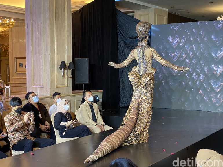 Siap Tampil di Miss Universe 2020, Ayu Maulida Bakal Kenakan Kostum Komodo