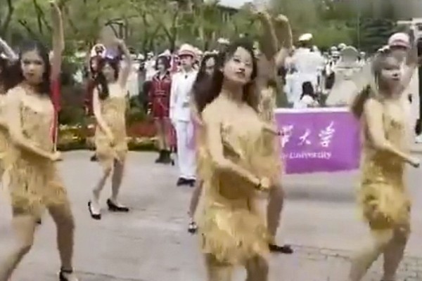 Viral Aksi Mahasiswi Dance di Acara Kampus, Dianggap Pornografi dan Vulgar