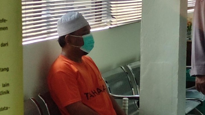 Ustaz Adam Ibrahim Berkomplot dengan 7 Orang Rekayasa Babi Ngepet