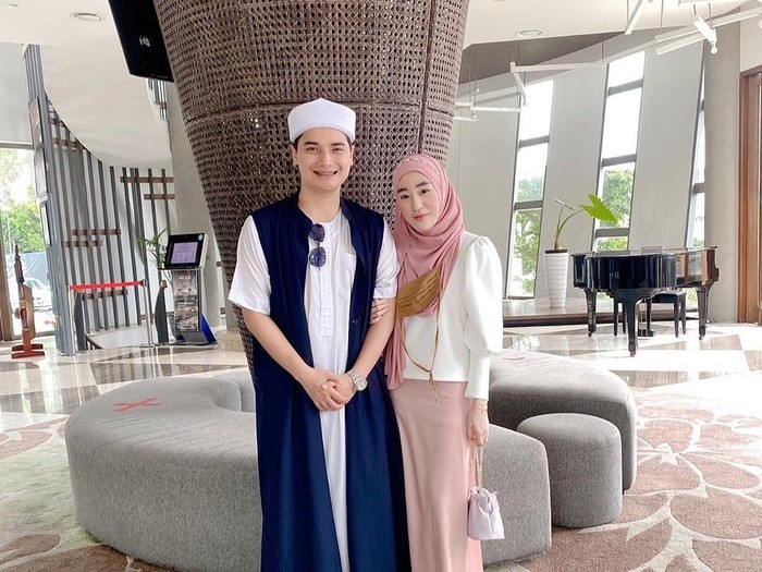 Larissa Chou Gugat Cerai Alvin Faiz!