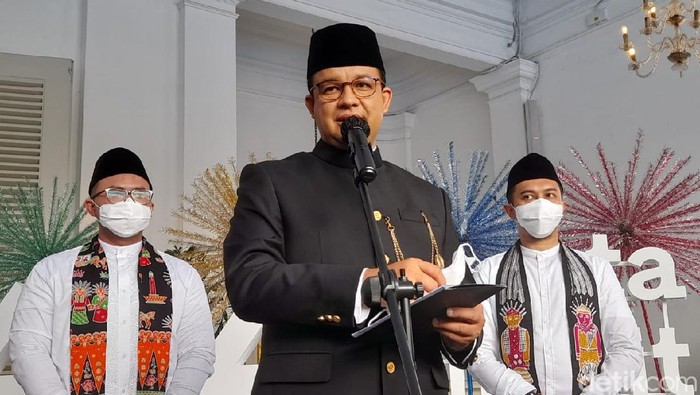 Anies Tegaskan Sudah Disuntik Vaksin AstraZeneca 