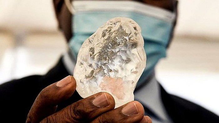Langka! Batu Berlian 1.098 Karat Ditemukan di Botswana