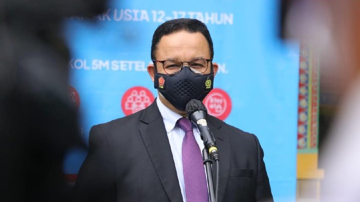 Heboh Holywings, Anies Siapkan Sistem Blacklist Warga Pelanggar Prokes