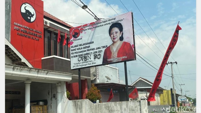 DPP PDIP Laporkan Vandalisme 'Open BO' di Baliho Puan Maharani