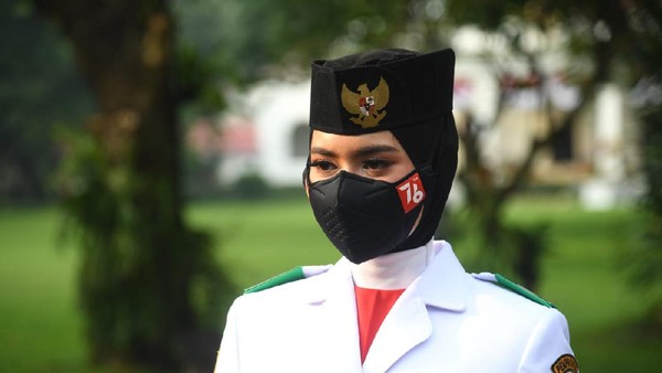 Ardelia Muthia Jadi Pembawa Baki Upacara HUT RI di Istana, Ini Sosoknya