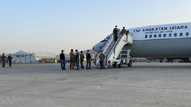 Potret Proses Evakuasi 26 WNI dari Afghanistan