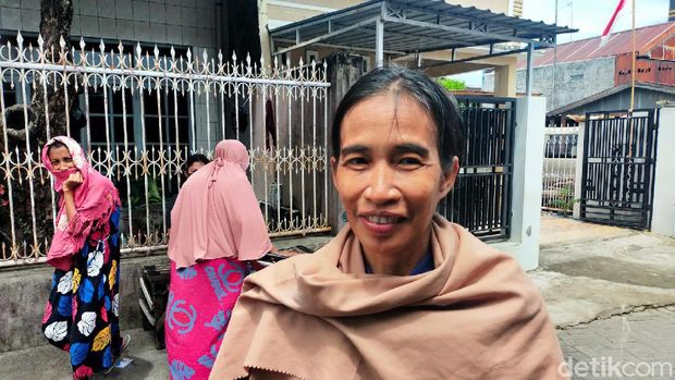 Viral Ibu di Makassar Mirip Jokowi, Begini Ceritanya