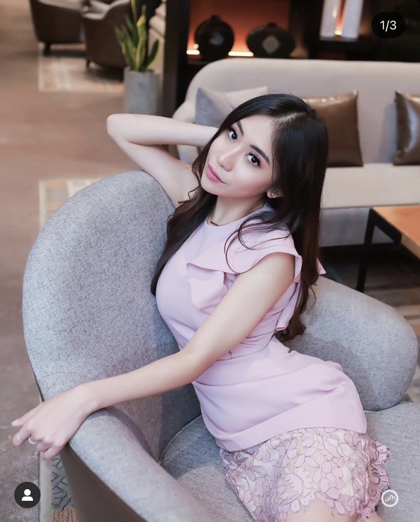 Sosok Ayu Thalia yang Laporkan Penganiayaan Anak Ahok