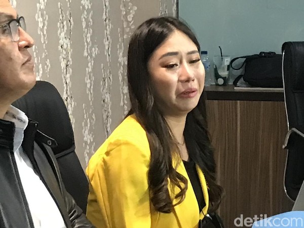 Akhir Drama Ayu Thalia: Ngaku Dianiaya Anak Ahok hingga Jadi Tersangka