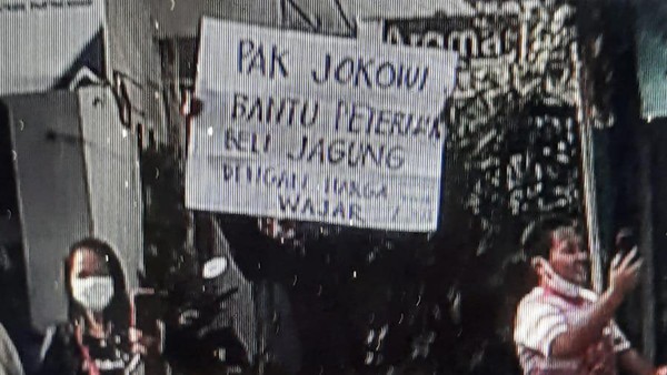 Peternak hingga Mahasiswa Ditangkap saat Bentang Poster untuk Jokowi