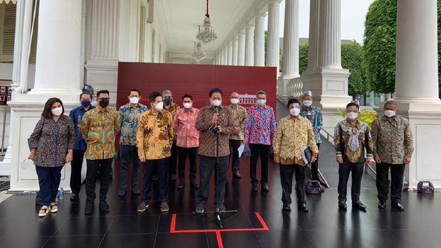 Dari Bankir Sampai Pengusaha Curhat ke Jokowi, Kenapa?