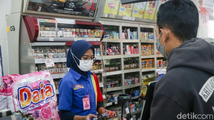 Viral! Tebus Murah di Minimarket Disebut Haram