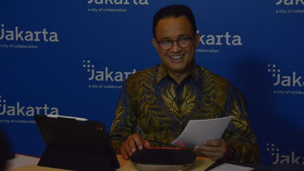 Momen Anies Pamer Pangkas Waktu Urus IMB dari 1 Tahun ke 2 Bulan