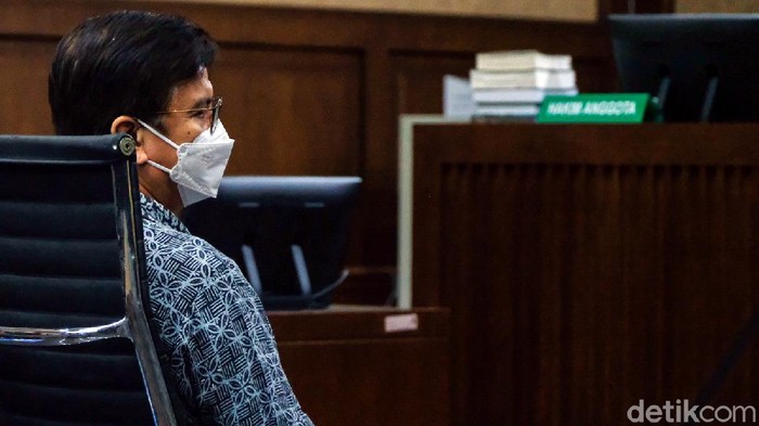 ssstt-bap-eks-dirut-sarana-jaya-di-sidang-ungkap-arahan-dari-m-taufik