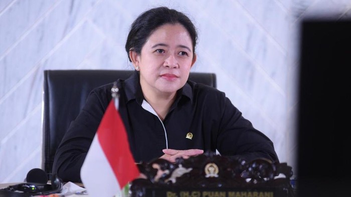 Anggota F-PDIP DPR Wajib Bagi-bagi Sembako dengan Tas Gambar Puan