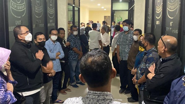 13 Tersangka Korupsi Rp 22 M RS Batua Makassar: Anak-Bapak hingga Kakak-Adik